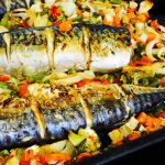 Voňavé a chutné makrely v rúre: rodina žiada, aby sa varilo len takto Voňavé a chutné makrely v rúre: rodina žiada, aby sa